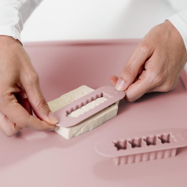 ezpz Mini Placemat + BLW Food Cutters Bundle