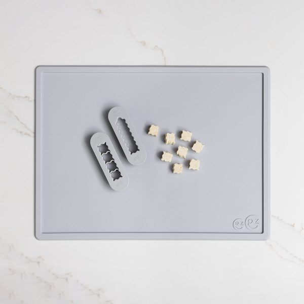 ezpz Mini Placemat + BLW Food Cutters Bundle